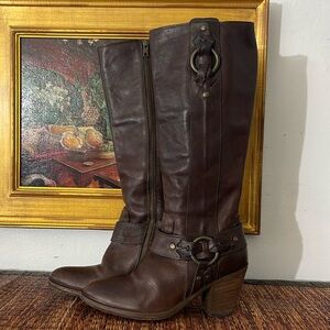 Knee high Frye boots in great condition, brown leather